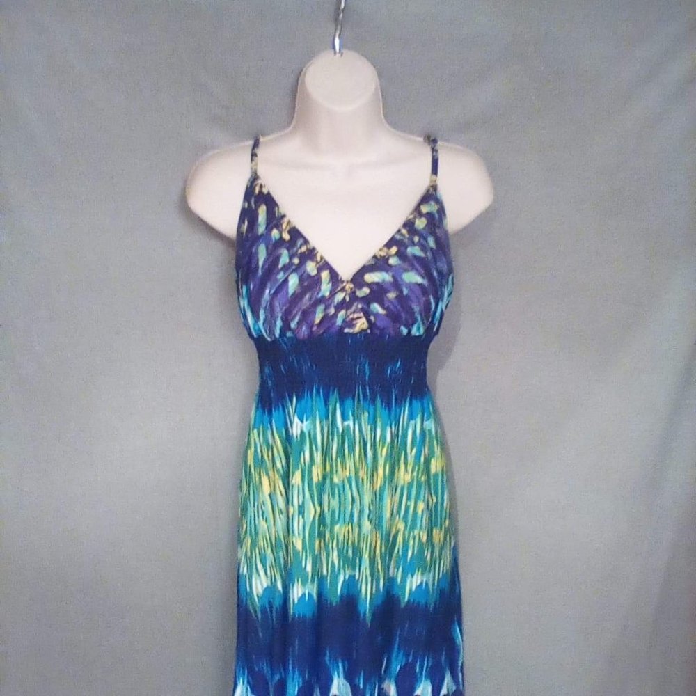 "BEAUTIFUL MULTI COLORS BLUES &PURPLE MAXI DRESS,SIZE MEDIUM!"